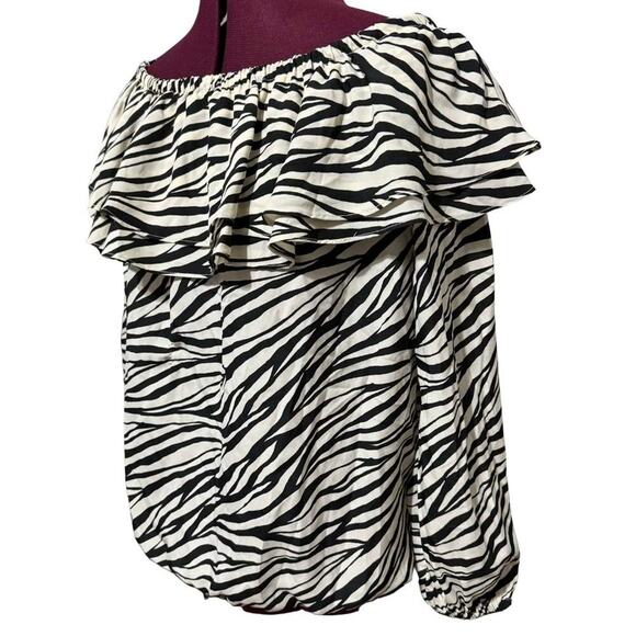 MICHAEL KORS Zebra Print Off-the-Shoulder 3/4 Sleeve Ruffle Crepe Top NWT Medium - Picture 2 of 10